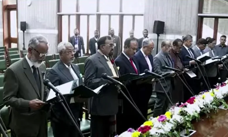 শপথ নিলেন জাতীয় পার্টির নবনির্বাচিত সংসদ সদস্যরা শপথ নিলেন জাতীয় পার্টির নবনির্বাচিত সংসদ সদস্যরা
