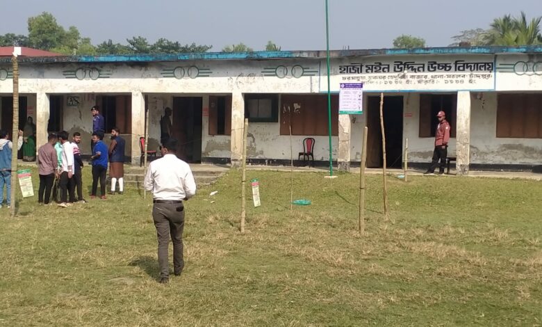 মায়া’র প্রভাবে কোনঠাসা স্বতন্ত্র, স্বতস্ফুর্ততা দেখাতে জালভোট মায়া’র প্রভাবে কোনঠাসা স্বতন্ত্র, স্বতস্ফুর্ততা দেখাতে জালভোট