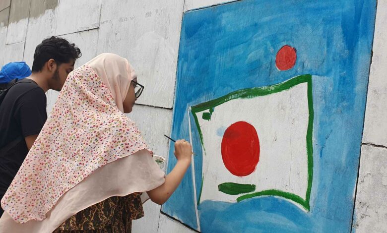 শিক্ষার্থীদের ট্রাফিক নিয়ন্ত্রণ, দেওয়াল লিখন ও গ্রাফিতি অঙ্কন শিক্ষার্থীদের ট্রাফিক নিয়ন্ত্রণ, দেওয়াল লিখন ও গ্রাফিতি অঙ্কন