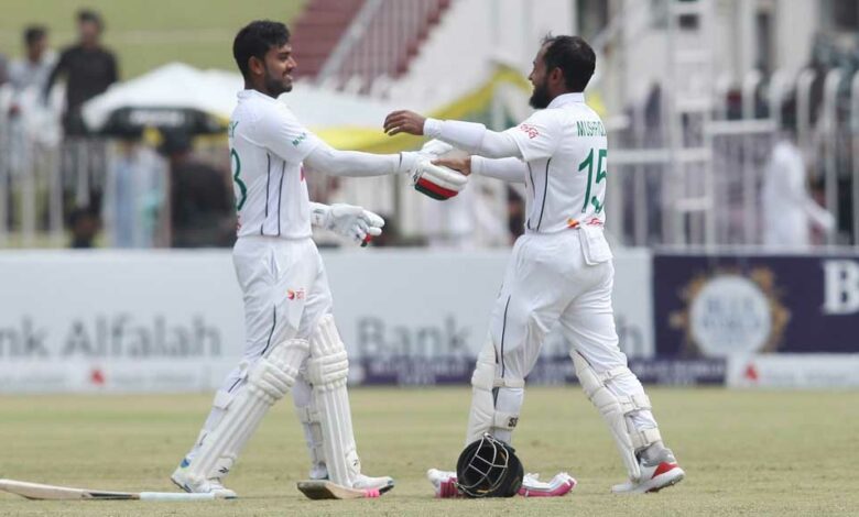 দারুণ ব্যাটিংয়ে বাংলাদেশের লিড দারুণ ব্যাটিংয়ে বাংলাদেশের লিড