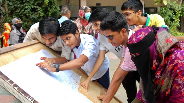 এইচএসসির ফল প্রকাশ, পাসের হার ৭৭.৭৮ শতাংশ এইচএসসির ফল প্রকাশ, পাসের হার ৭৭.৭৮ শতাংশ