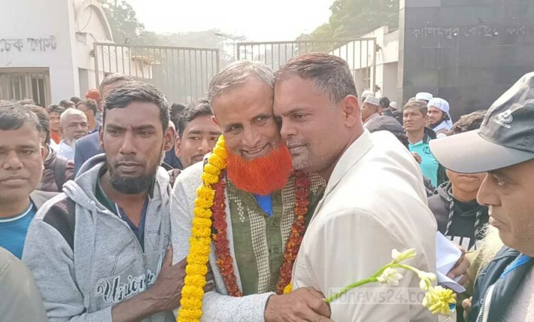পিলখানা হত্যাকাণ্ড: কাশিমপুর থেকে মুক্ত ১২৬ বিডিআর জওয়ান পিলখানা হত্যাকাণ্ড: কাশিমপুর থেকে মুক্ত ১২৬ বিডিআর জওয়ান