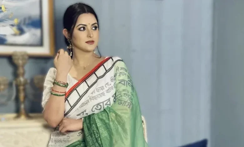 সোমবার আদালতে আত্নসমর্পণ করে জামিন চাইবেন পরীমনি সোমবার আদালতে আত্নসমর্পণ করে জামিন চাইবেন পরীমনি