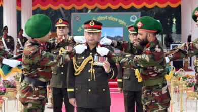 বাংলাদেশ ইনফ্যান্ট্রি রেজিমেন্টের ‘কর্নেল অব দি রেজিমেন্ট’ হিসেবে অভিষিক্ত হলেন সেনা প্রধান