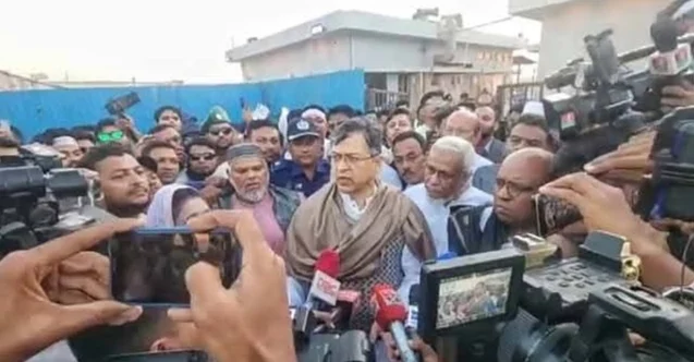 দেশবাসীকে ধৈর্য ধরতে বললেন সালাহউদ্দিন আহমদ দেশবাসীকে ধৈর্য ধরতে বললেন সালাহউদ্দিন আহমদ