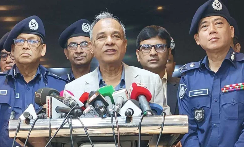 জুলাই অভ্যুত্থানের হত্যা মামলার আসামিদের গ্রেপ্তারে চেষ্টা চলছে: স্বরাষ্ট্র উপদেষ্টা জুলাই অভ্যুত্থানের হত্যা মামলার আসামিদের গ্রেপ্তারে চেষ্টা চলছে: স্বরাষ্ট্র উপদেষ্টা