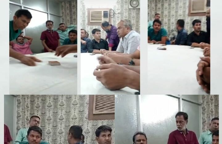 দীর্ঘ ৬ বছর পর খুলেছে ক্লাবপাড়া চলছে জুয়ার রমরমা আসর নিস্ব হাজারও মানুষের পরিবার দীর্ঘ ৬ বছর পর খুলেছে ক্লাবপাড়া চলছে জুয়ার রমরমা আসর নিস্ব হাজারও মানুষের পরিবার