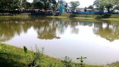 বন্ধুদের সঙ্গে খেলতে বেরিয়ে পুকুরে ডুবল মাদরাসাছাত্র