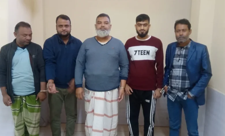 বগুড়ায় আ.লীগের ৫ নেতাকর্মী গ্রেপ্তার বগুড়ায় আ.লীগের ৫ নেতাকর্মী গ্রেপ্তার