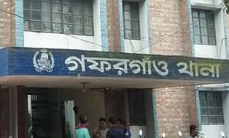 গফরগাঁওয়ে মদ্যপানে প্রাণ গেল ৩ যুবকের গফরগাঁওয়ে মদ্যপানে প্রাণ গেল ৩ যুবকের