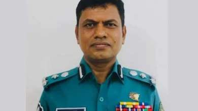 আলোচিত ডিআইজি মোল্লা নজরুলসহ ৪ কর্মকর্তা আটক