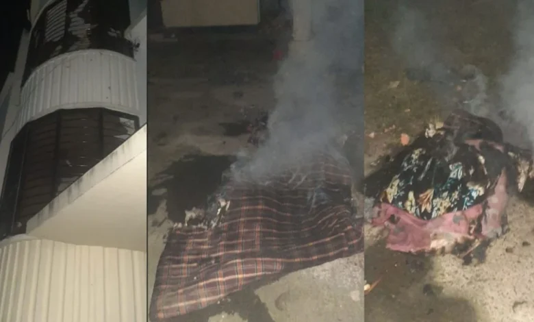নোয়াখালীতে সাবেক সেনাপ্রধানের বাড়িতে হামলা অগ্নিসংযোগ নোয়াখালীতে সাবেক সেনাপ্রধানের বাড়িতে হামলা অগ্নিসংযোগ
