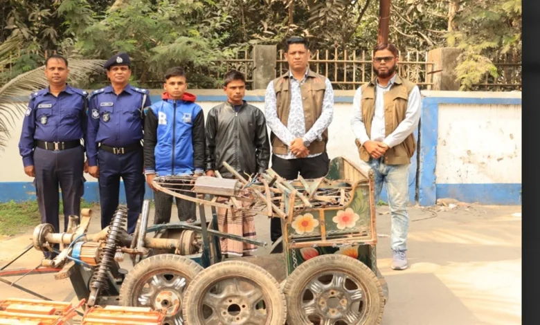 চাঁপাইনবাবগঞ্জে ২৪ ঘণ্টার মধ্যে দুই ঘাতক গ্রেপ্তার চাঁপাইনবাবগঞ্জে ২৪ ঘণ্টার মধ্যে দুই ঘাতক গ্রেপ্তার