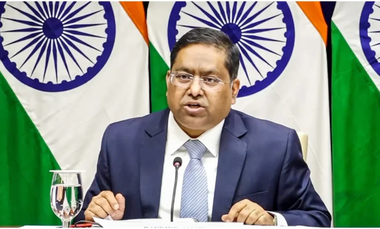 শেখ হাসিনার বক্তব্যে ভারতের কোনো ভূমিকা নেই: জয়সওয়াল শেখ হাসিনার বক্তব্যে ভারতের কোনো ভূমিকা নেই: জয়সওয়াল