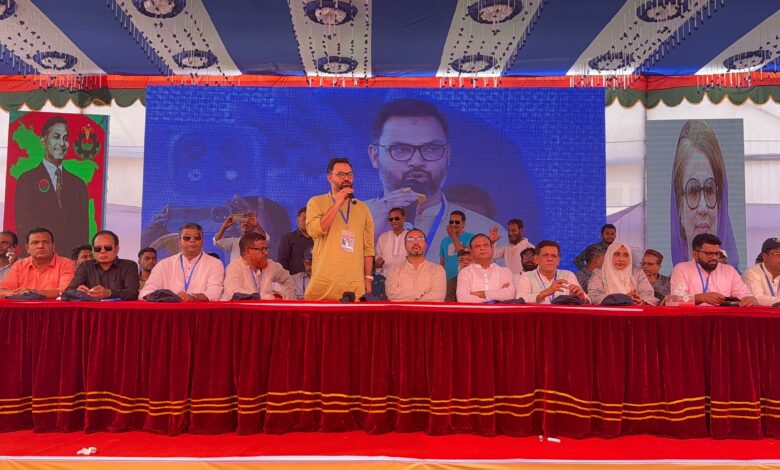 ষড়যন্ত্র রুখতে দ্রুত সুষ্ঠু নির্বাচন দিন- আমিনুল হক ষড়যন্ত্র রুখতে দ্রুত সুষ্ঠু নির্বাচন দিন- আমিনুল হক
