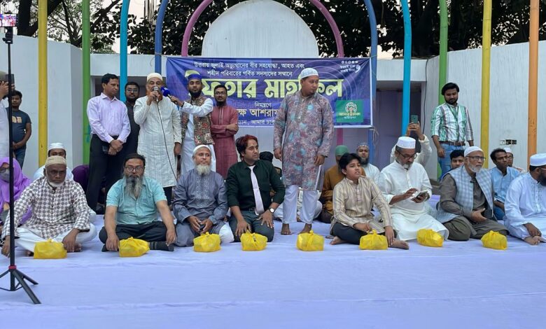 আহত এবং শহীদদের হত্যাকারীদের বিচার না হওয়া পর্যন্ত নির্বাচন চাই না- শহীদ মুগ্ধর বাবা আহত এবং শহীদদের হত্যাকারীদের বিচার না হওয়া পর্যন্ত নির্বাচন চাই না- শহীদ মুগ্ধর বাবা