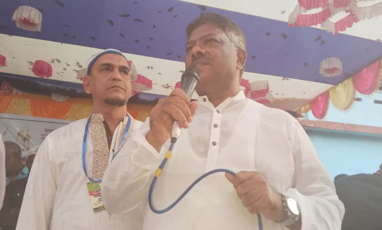 সরকারকে ব্যর্থ প্রমাণ করতে নানা ষড়যন্ত্র অব্যহত রয়েছে: দুলু সরকারকে ব্যর্থ প্রমাণ করতে নানা ষড়যন্ত্র অব্যহত রয়েছে: দুলু