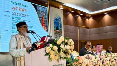 হজ ফ্লাইট উদ্বোধন করলেন ধর্ম উপদেষ্টা