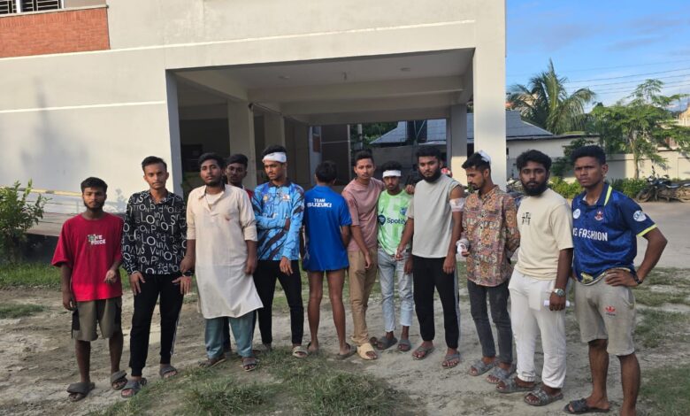 উত্তরখানে বৈষম্য বিরোধী ছাত্র নেতার ওপর কৃষকদল নেতার হামলা, আহত ৬ উত্তরখানে বৈষম্য বিরোধী ছাত্র নেতার ওপর কৃষকদল নেতার হামলা, আহত ৬