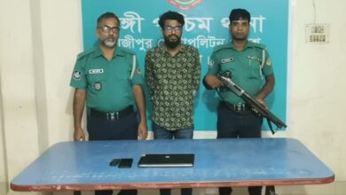 টঙ্গীতে ককটেল বিস্ফোরণের অপরাধে বৈষম্য বিরোধী ছাত্র আন্দোলনের নেতা আটক