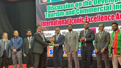 মালদ্বীপে ইন্টারন্যাশনাল আইকোনিক এক্সিলেন্স এ্যাওয়ার্ড পেলেন ইউএস-বাংলা কামরুল ইসলাম
