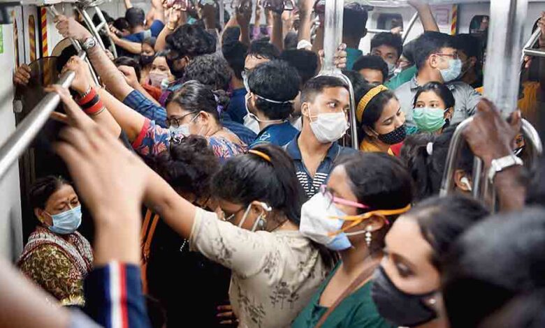 মেট্রোরেলে মাস্ক পড়ে যাতায়াতের অনুরোধ মেট্রোরেলে মাস্ক পড়ে যাতায়াতের অনুরোধ