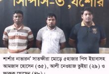 শার্শা সীমান্তে ৫ হাজার পিস ইয়াবাসহ আটক-৩