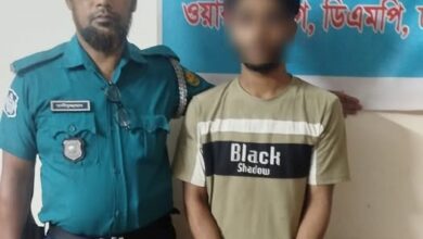 শ্যামপুরে বাসে অগ্নিসংযোগের চেষ্টাকালে নিষিদ্ধ ঘোষিত ছাত্রলীগের কর্মী গ্রেফতার