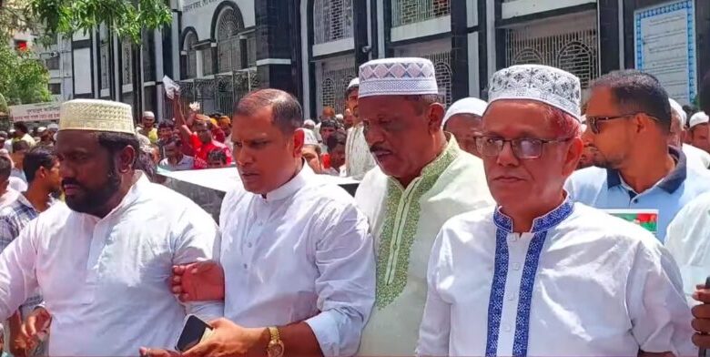 মাঠে নামলেন বিএনপি’র মনোনয়ন প্রত্যাশী নেতা সেগুন মাঠে নামলেন বিএনপি’র মনোনয়ন প্রত্যাশী নেতা সেগুন