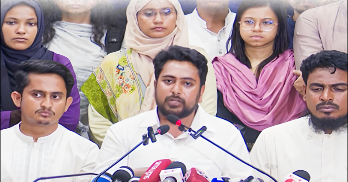 গোপালগঞ্জে আ’লীগের বাইরে রাজনৈতিক অনুষ্ঠান করে মিথ ভেঙেছে এনসিপি গোপালগঞ্জে আ’লীগের বাইরে রাজনৈতিক অনুষ্ঠান করে মিথ ভেঙেছে এনসিপি