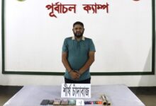 খিলক্ষেত থানা স্বেচ্ছাসেবক দলের সেক্রেটারি মাসুদ রানা সেনাবাহিনীর কর্তৃক হাতেনাতে গ্রেপ্তার