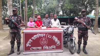 শার্শা সীমান্ত দিয়ে ভারতে যাওয়ার সময় ৪ জন নারী পুরুষ আটক