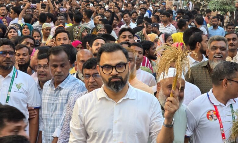 পল্লবীতে আমিনুল হকের সমর্থনে বিএনপির গণমিছিল পল্লবীতে আমিনুল হকের সমর্থনে বিএনপির গণমিছিল