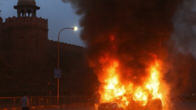 দিল্লির লাল কেল্লার কাছে ভয়াবহ গাড়ি বিস্ফোরণ: নিহত ১০, আহত ৩০