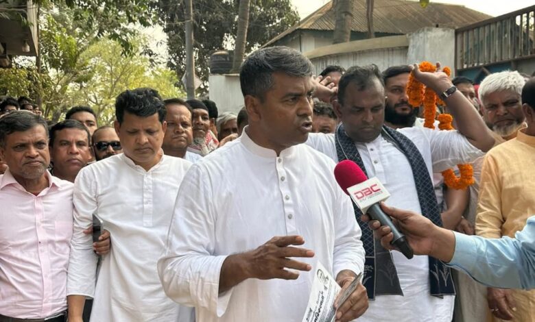 স্বাধীনতা ও সার্বভৌমত্ব রক্ষায় ধানের শীষে ভোট চাইলেন এস এম জাহাঙ্গীর স্বাধীনতা ও সার্বভৌমত্ব রক্ষায় ধানের শীষে ভোট চাইলেন এস এম জাহাঙ্গীর