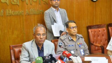 নির্বাচনি প্রচারণায় অনাকাঙ্ক্ষিত ঘটনা রোধে আইনশৃঙ্খলা বাহিনীকে সজাগ থাকার নির্দেশ স্বরাষ্ট্র উপদেষ্টার