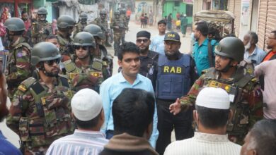 ত্রয়োদশ জাতীয় নির্বাচন ও গণভোট উপলক্ষে খিলক্ষেতের মস্তুল এলাকায় যৌথবাহিনীর টহল