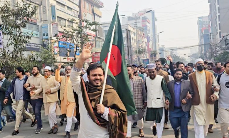 ‘ঢাকা–১৮ আসনে চাঁদাবাজি রুখে দিতে ব্যবসায়ীদের পাশে আছি’—আরিফুল ইসলাম আদিব ‘ঢাকা–১৮ আসনে চাঁদাবাজি রুখে দিতে ব্যবসায়ীদের পাশে আছি’—আরিফুল ইসলাম আদিব