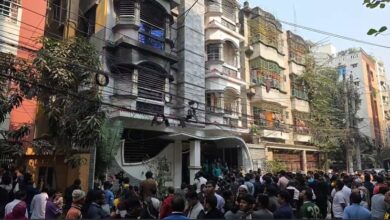 উত্তরায় আগুন : ফায়ার সার্ভিসের সক্ষমতা নিয়ে প্রশ্ন