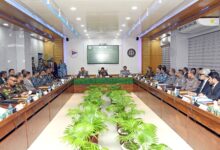 ত্রয়োদশ জাতীয় সংসদ নির্বাচন ও গণভোট-২০২৬: গাজীপুরে তিন বাহিনী প্রধানদের মতবিনিময় সভা ত্রয়োদশ জাতীয় সংসদ নির্বাচন ও গণভোট-২০২৬: গাজীপুরে তিন বাহিনী প্রধানদের মতবিনিময় সভা