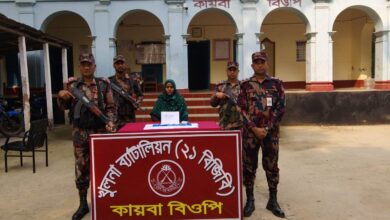 শার্শার কায়বা সীমান্তে ১৫৯৩ পিস ইয়াবাসহ নারী আটক