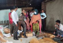 ফেনীতে অস্বাস্থ্যকর পরিবেশে খাবার তৈরি: হীরা সুইটসকে ৫০ হাজার টাকা জরিমানা, মধুমেলাকে সতর্কবার্তা