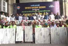 ডিএসসিসিতে ঈদ অনুদান বিতরণ: পরিচ্ছন্নতাকর্মী ও ইমাম-মুয়াজ্জিনদের মাঝে কোটি টাকার সহায়তা