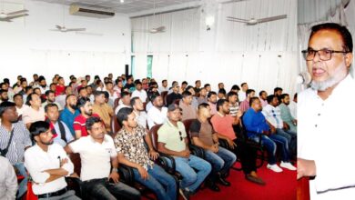 তৃণমূলে দক্ষ নেতৃত্বই দল-জনগণের সেতুবন্ধন—বুলু তৃণমূলে দক্ষ নেতৃত্বই দল-জনগণের সেতুবন্ধন—বুলু