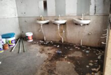 ফেনী জজ আদালতে জরাজীর্ণ টয়লেট, বিচারপ্রার্থীদের চরম ভোগান্তি