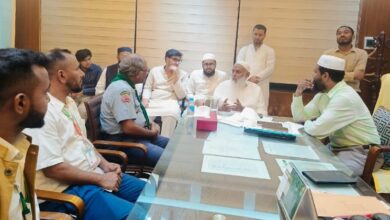 হজ ফ্লাইট শুরুর আগে আশকোনা হজক্যাম্পে আকস্মিক পরিদর্শনে ধর্মমন্ত্রী