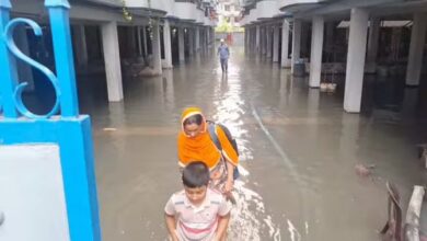 সামান্য বৃষ্টি হলেই ডুবে যায় সড়ক: নাগরিক দুর্ভোগের আরেক নাম ঢাকা-১৮