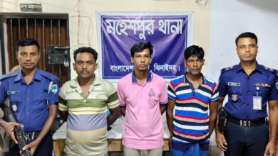 মহেশপুরে ধর্ষণচেষ্টার অভিযোগ ও পাল্টা চাঁদাবাজির ঘটনায় চাঞ্চল্য, আটক ৪