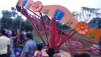 গাজীপুরে মেলায় দোলনা ভেঙে আহত শিশু-কিশোর, আতঙ্ক গাজীপুরে মেলায় দোলনা ভেঙে আহত শিশু-কিশোর, আতঙ্ক