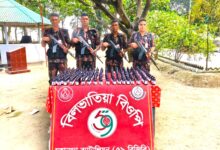 বিলভাতিয়া সীমান্তে বিজিবির অভিযানে ১৯৮ বোতল ভারতীয় নেশাজাতীয় সিরাপ আটক